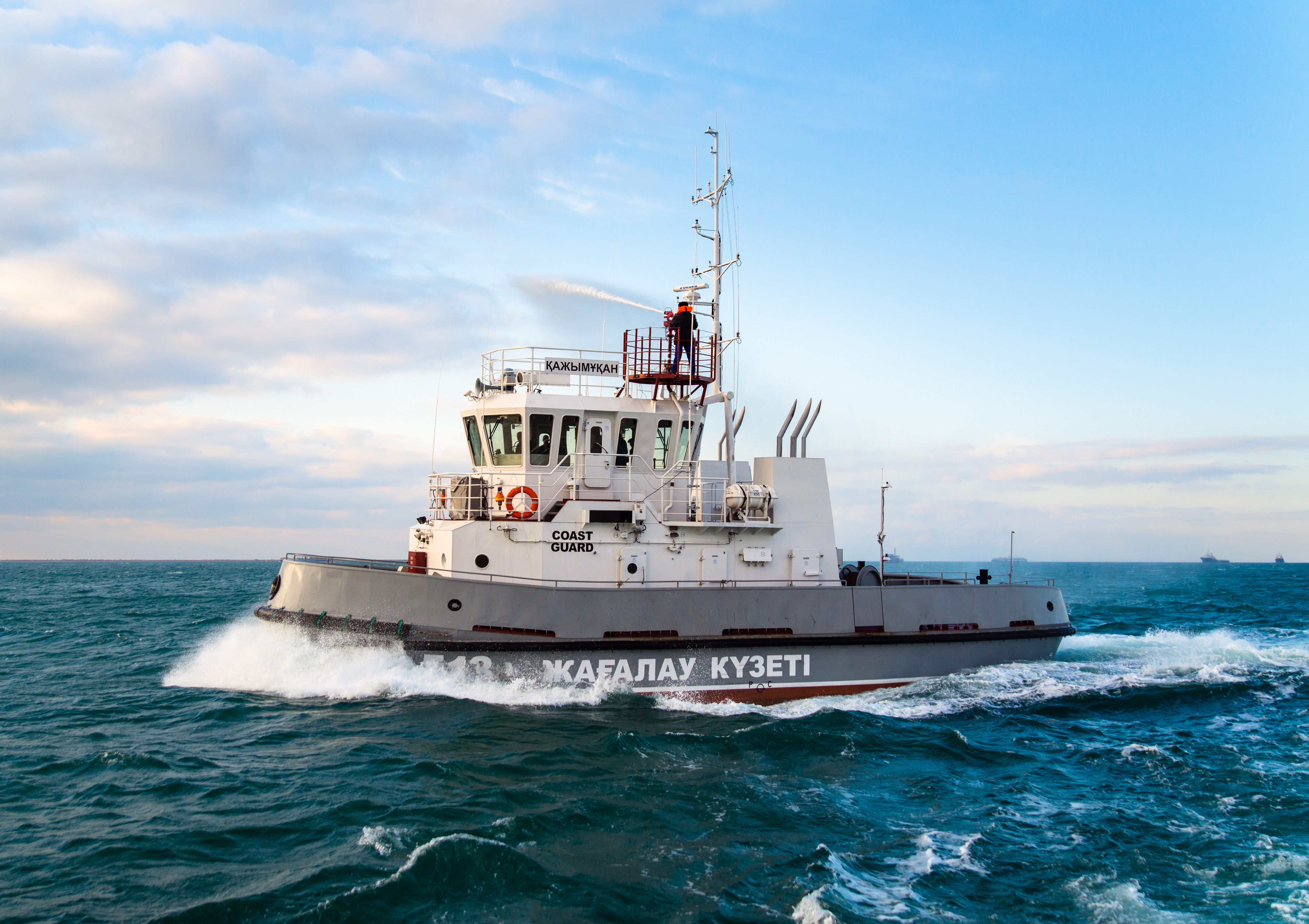 Ледокольно-буксировочный катер проект 3092 «ҚАЖЫМҰҚАН»
